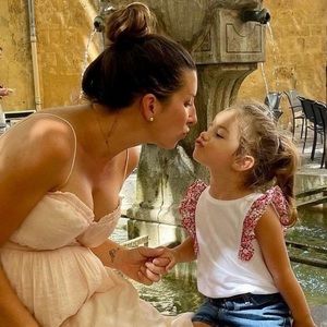 Meet your Posher, Sandra